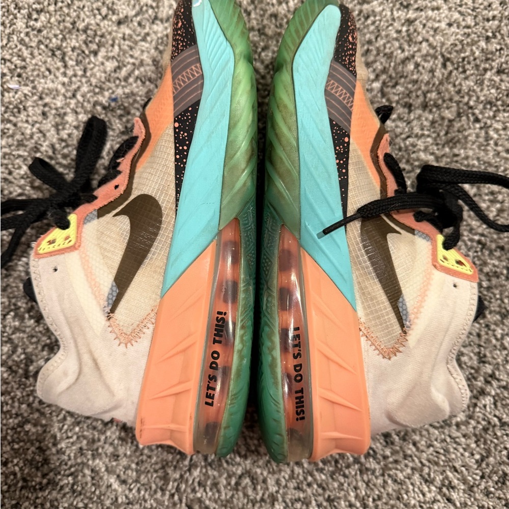 Nike LeBron 18 XVIII low tune squad space jam basketball shoes, youth size 4.5 - Picture 11 of 14